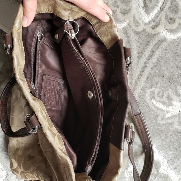 Coach purse - Picture 3 of 7